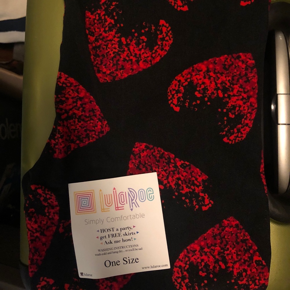 LuLaRoe Valentine's leggings